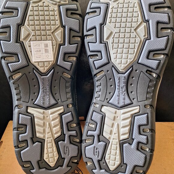 Skechers Men Size 8.5 Expected Avillo Slip-On Sneakers, BNWT - Picture 4 of 4